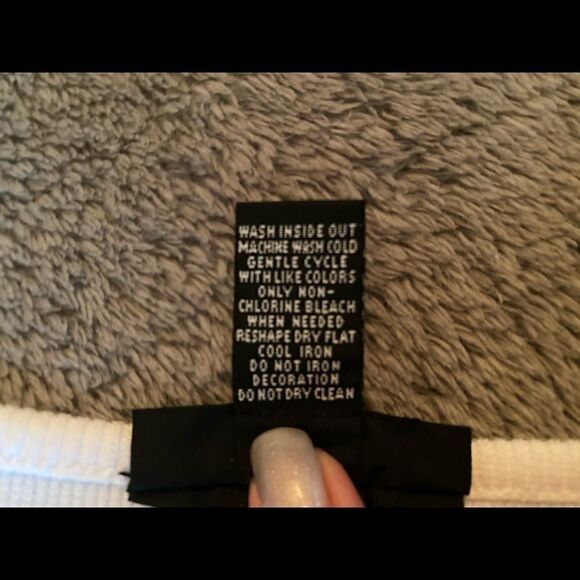 Blinged out white Alfani tank - Picture 7 of 8